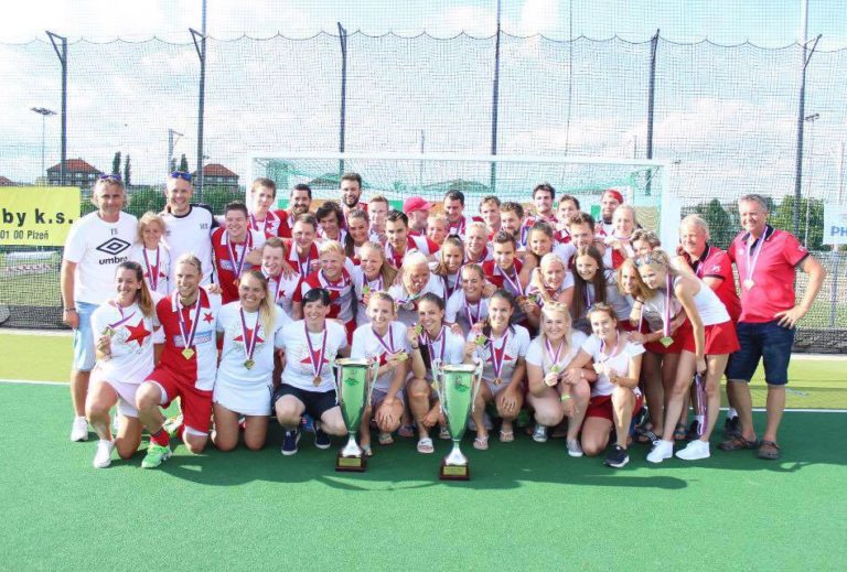 PO FOTBALE VYBOJOVALI POZEMKÁŘI A POZEMKÁŘKY TAKÉ DOUBLE!