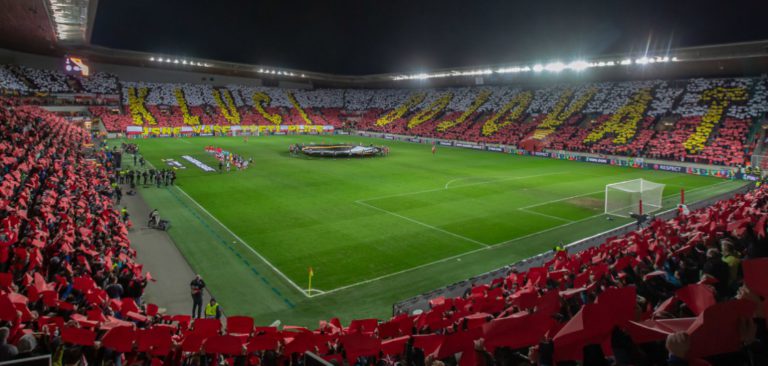 Nechceme zavřený stadion!