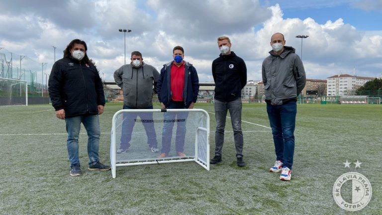 ODBOR PŘÁTEL PODPORUJE SLÁVISTICKOU MLÁDEŽ