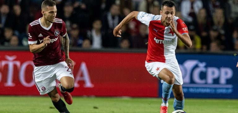 Prodej lístků na derby v rámci MOL Cupu.
