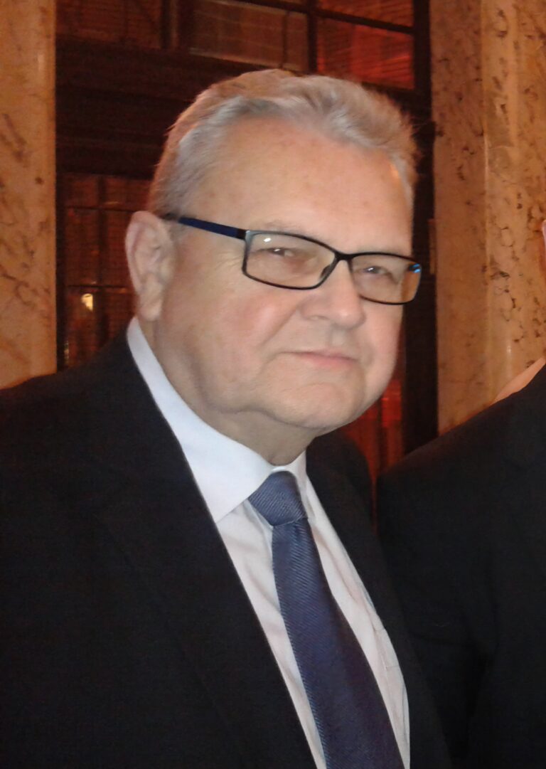 JINDŘICH RIESNER: NAPLNĚNÝ ŽIVOT